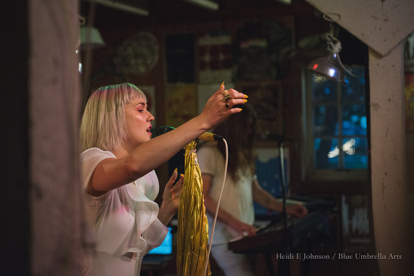 SBS053118_213