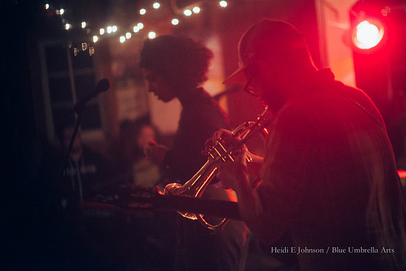 SB10715_561w