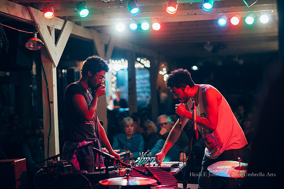SB10715_259w