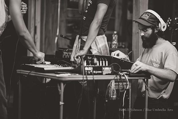 SB10715_217w