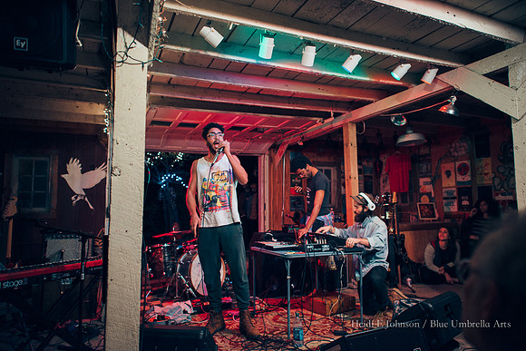 SB10715_161w