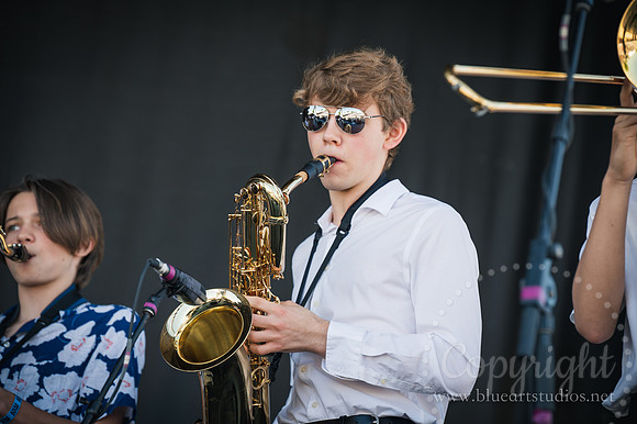 BDBF523_049W