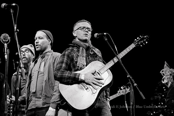 Wintersongs18-182w-2